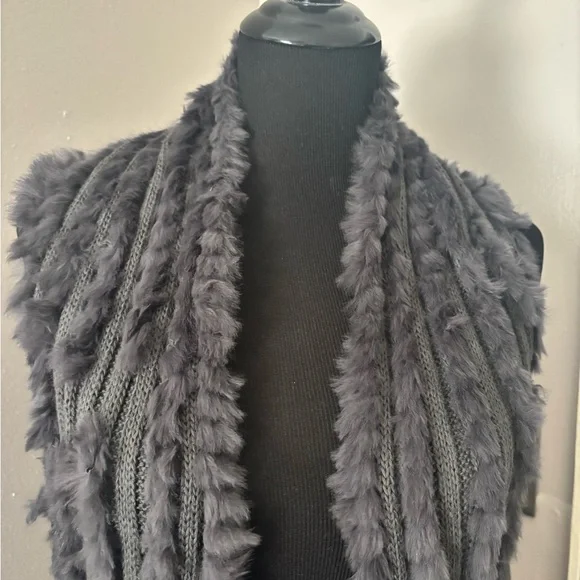 Love Token REAL RABBIT FUR shawl - Picture 5 of 7